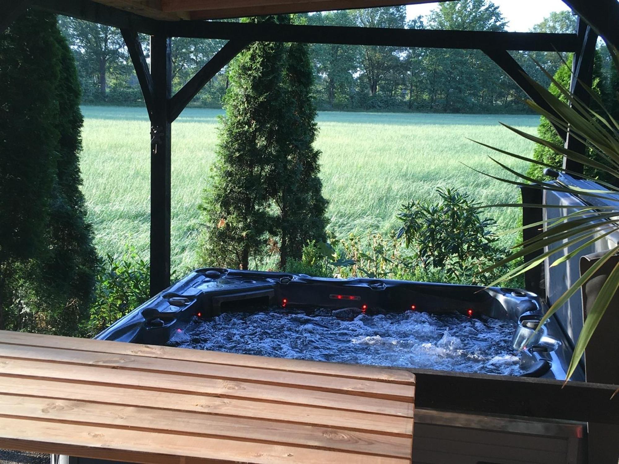 Holiday Home In Reutum Weerselo With Jacuzzi Beekdorp ภายนอก รูปภาพ